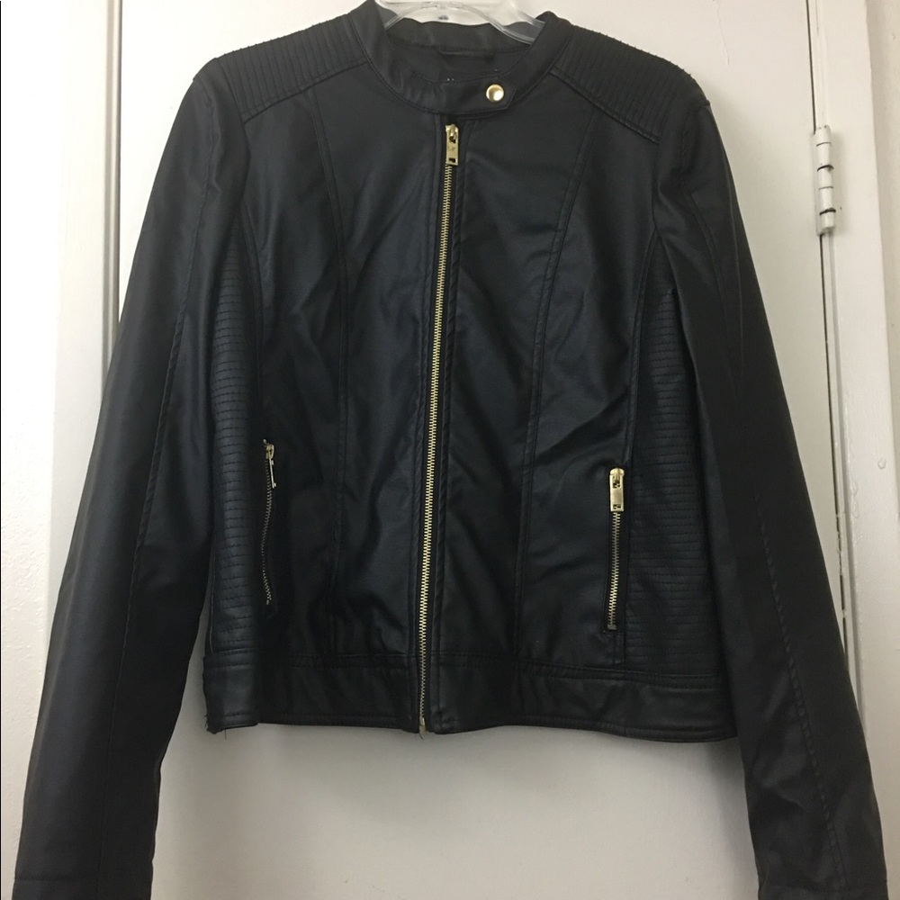 NWT Fresh Look Black Zippered Long Sleeve Jacket